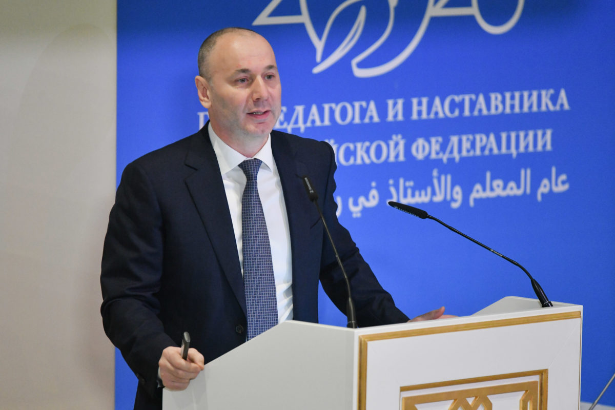 Руководитель Рособрнадзора прокомментировал перспективы включения арабского языка в школьную программу и ЕГЭ